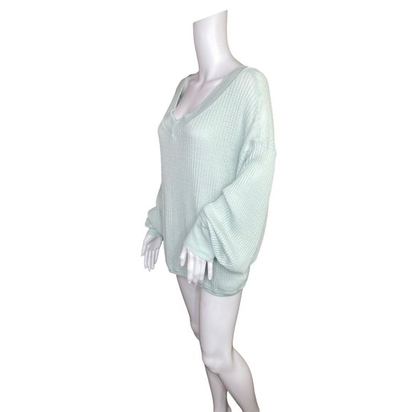 Free We The Free Light Green Oversize  Long Sleeve Thermal Waffle Top Large - Picture 3 of 7